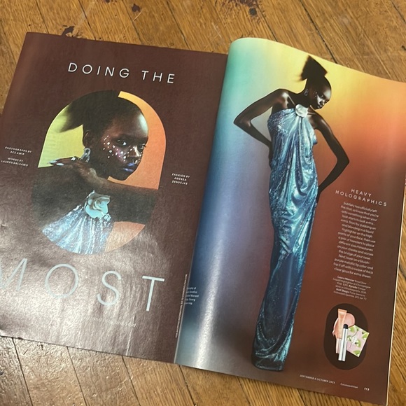 Cosmopolitan Magazine September & October 2023 Halle Bailey - Picture 14 of 15